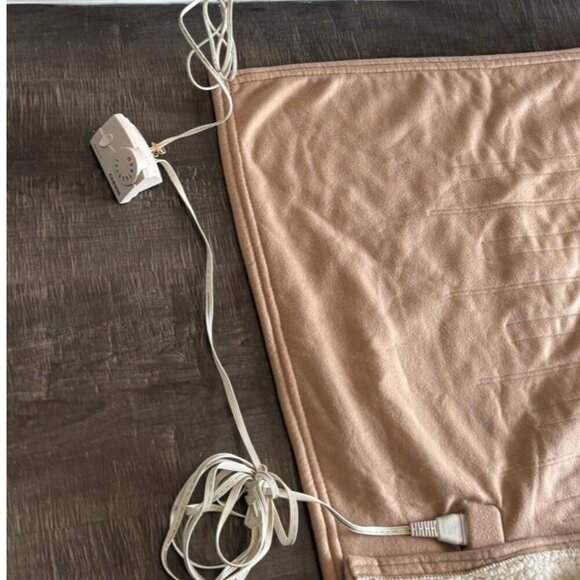 Cannon Electric Hated Works Grest Blanket Cream Size OS - Picture 4 of 10